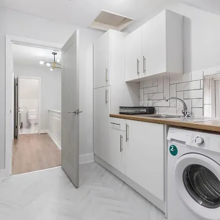 Crystal Palace Stylish Gem Slp 4 Next To Transport Apartamento