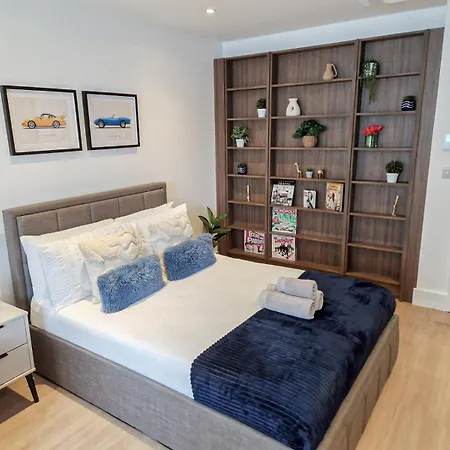 Apartment Modern & 3bedroom Flat With Pvt Balcony Steps From Regent's Park