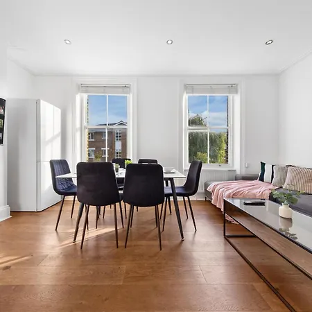 Appartamento Luxury 4 Bedroom Flat With Stunning Shard View From Terrace In London! Next To Station, Sleeps 9 Londra