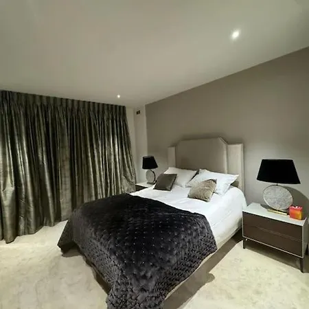 Apartment Luxury Chelsea Waterfront View
