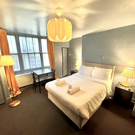 Kensington Gardens 3* Londýn