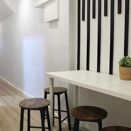 Modern Ground Floor Flat - 15 Min To Central *
