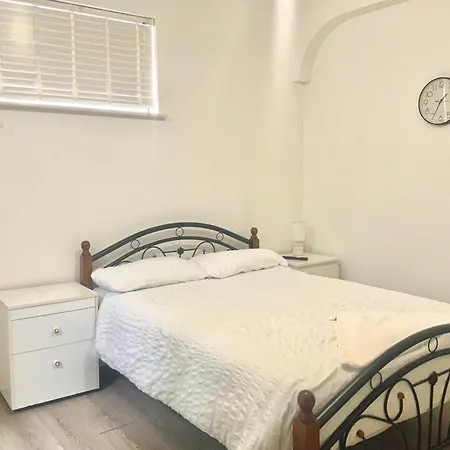 The London En-suite Hotel *