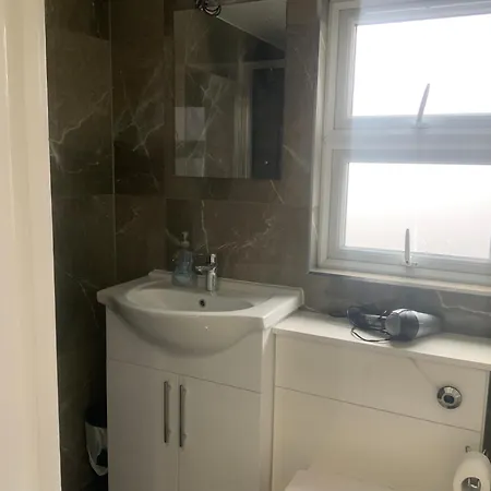 Hotel The London En-suite *