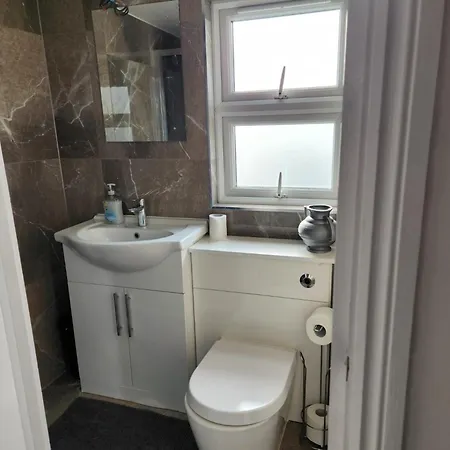 The London En-suite * Ilford