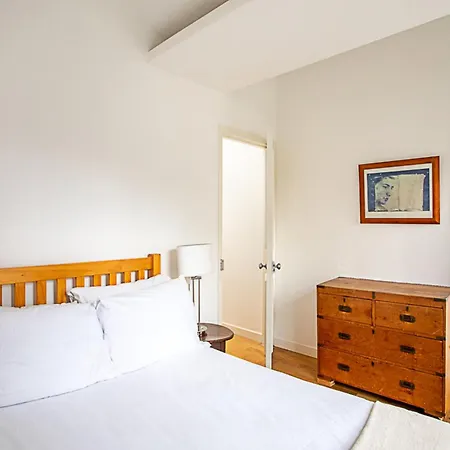 Farringdon Leo Loft Лондон