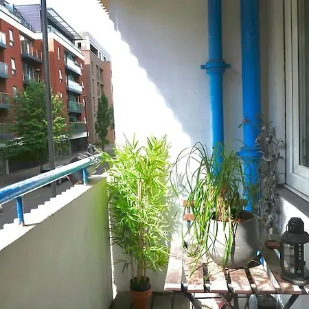 Chic 4-bed In Trendy Clerkenwell W Balcony And Walking Distance To Tube Apartment London