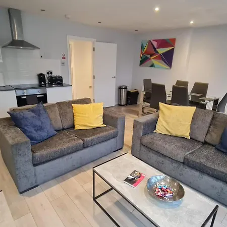 2-bedroom Flats Near Heathrow That Are Cozy Ciean Secure *