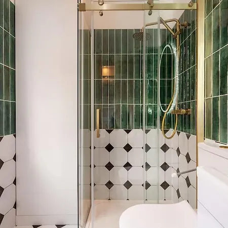 Luxurious Near Paddington St - 4 דירה
