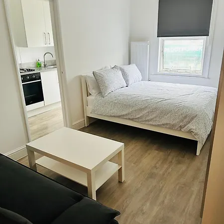 View Flat 2 Apartment Barnet