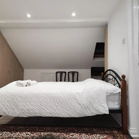 The London En-suite Hotel