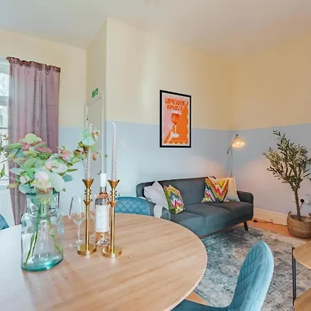 Cosy , Haven And Spacious * לונדון