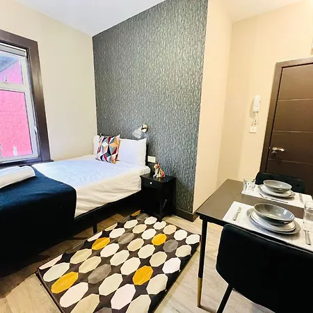 Caledonian Close To Camden & Kings Cross London