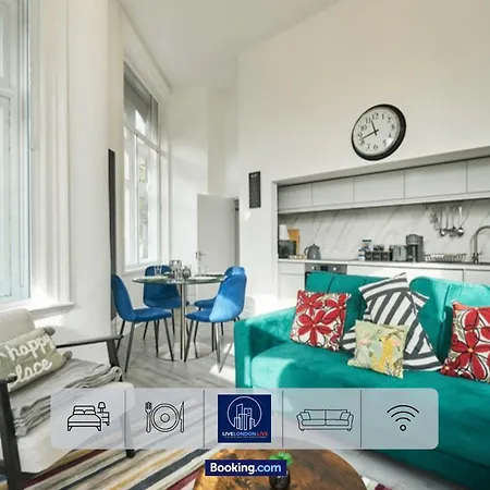 Apartment Last-minute Reserve L Sleeps Up To 4 Guests L One-bedroom With King Bed And High Ceilings Near Camden By Live Short Lets & Serviced *