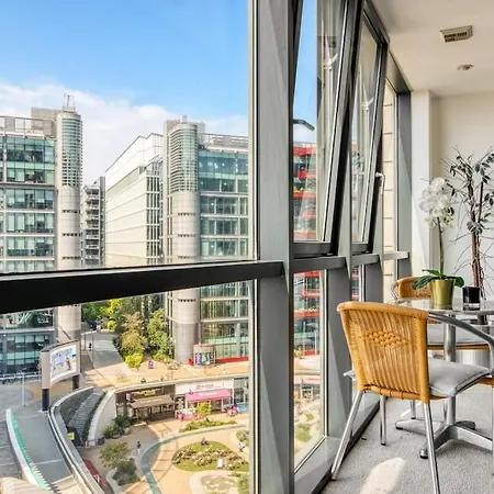 Luxury Living In Paddington, * London