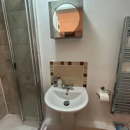 Spacious Flat Paddington
