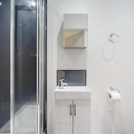 48b Aparthotel