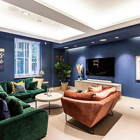 Pepys House A Modern Touch Of History *