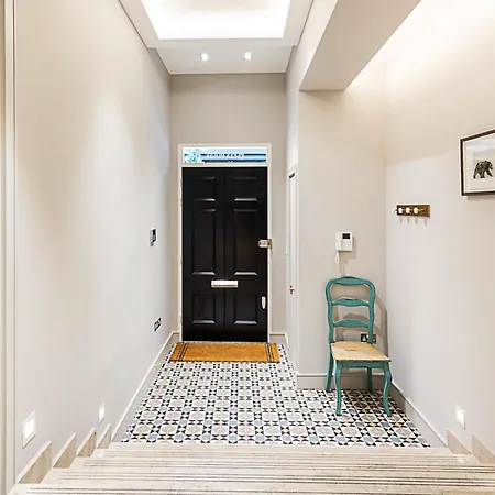 Pepys House A Modern Touch Of History בית נופש לונדון