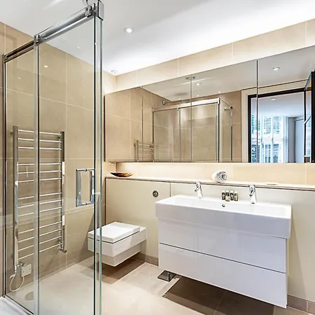 בית נופש Pepys House A Modern Touch Of History לונדון