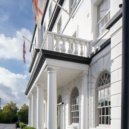 London Aerodrome Hotel, Bw Signature Collection Hotel