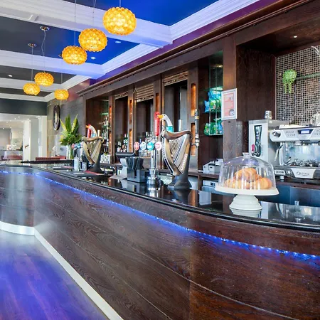 London Aerodrome Hotel, Bw Signature Collection 4* Croydon