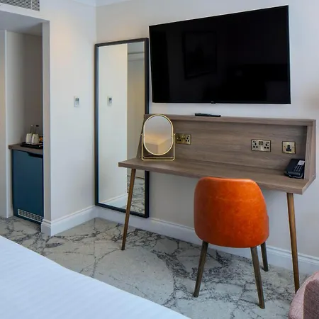 London Aerodrome Hotel, Bw Signature Collection Hotel Croydon