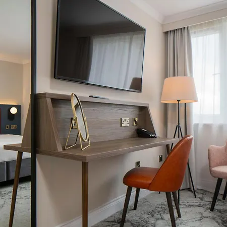 London Aerodrome Hotel, Bw Signature Collection Croydon