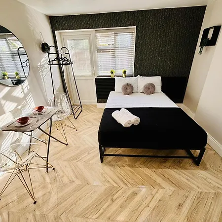 Heathrow Airport Apartmán