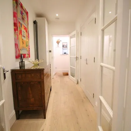 Apartamento Stylish And Chic Flat 2bed 2bath In Notting Hill Londres