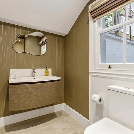 Mayfair With Private Terrace- 2 Bed Appartamento *