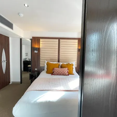 Hotel Maitrise