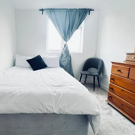 Cricklewood Boutique Holiday home