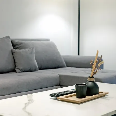 Beautiful One Bedroom Flat In Scott Ellis Gardens Apartment