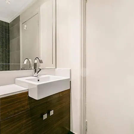 Penthouse Overlooking Hyde Park
