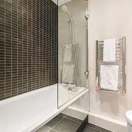 Apartment Penthouse Overlooking Hyde Park London