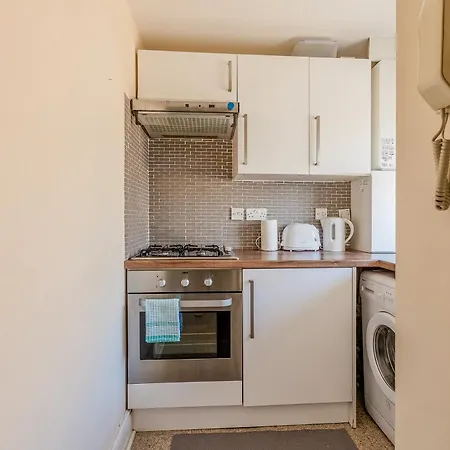 Apartment Comfy 1br Flat, 5 Minutes Chalk Farm Tube