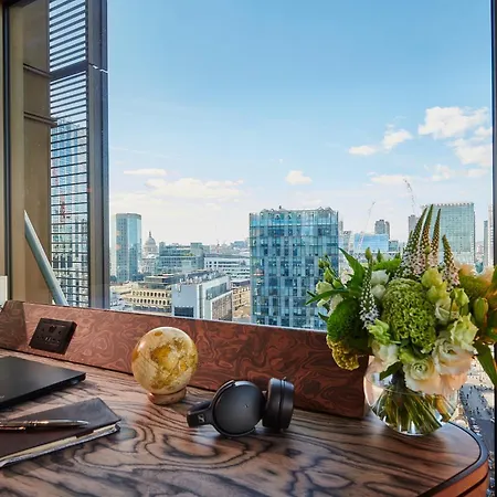 Hotel Pan Pacific London