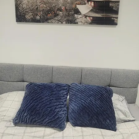 Gasthof Private In A 2 Bed In Zone 2 *