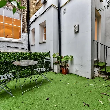 3 Bed- London- Private Garden * London