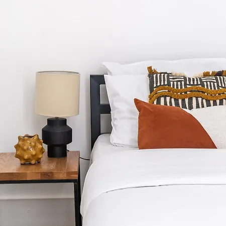 Apartment 3 Bed- London- Private Garden London