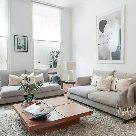 3 Bed- London- Private Garden * London