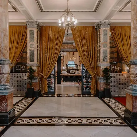 Club Quarters Trafalgar Square, 4*