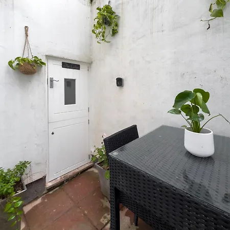 The Cellar Apartment *