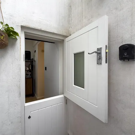 The Cellar Apartment