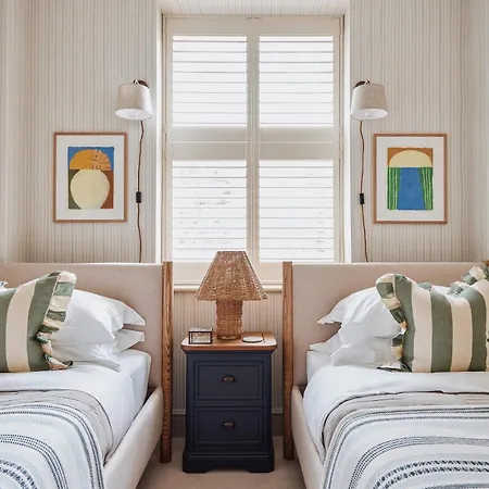 Apartment Stunning Chelsea Garden
