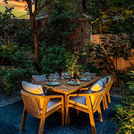 Stunning Chelsea Garden London