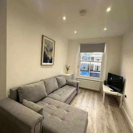 Modern Luxurious 1 Bed In King's Cross Apartment London