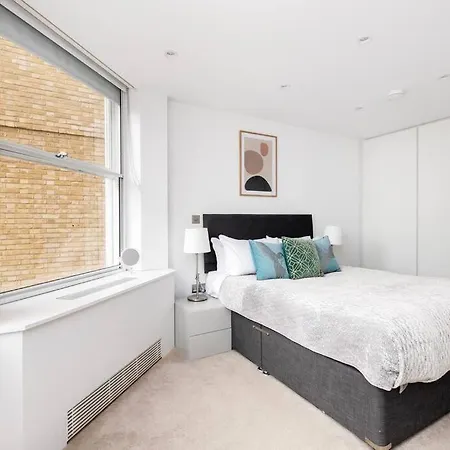 Perfect One Bed In Park Station Apartment *