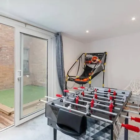 Cozy And Stylish Two Bed Apartmeant Beckenham